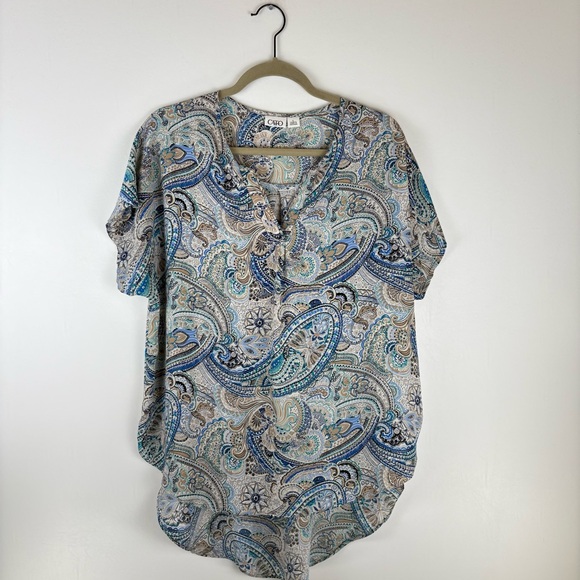 Cato Womens Large Blouse Short Sleeve Shirt Top V Neck Paisley Hi Low Hem Blue - Picture 1 of 9